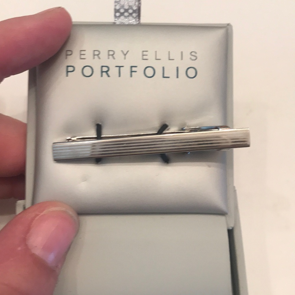 Perry Ellis Tie Clip NIB